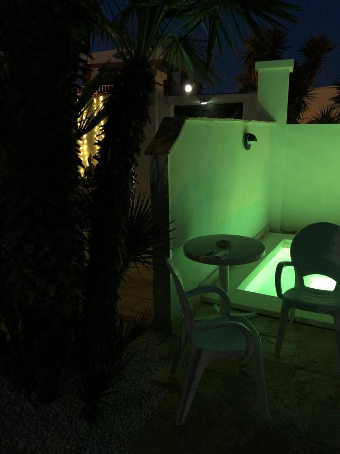 Villa Le Due Pigne (Adults Only) Taranto Esterno foto