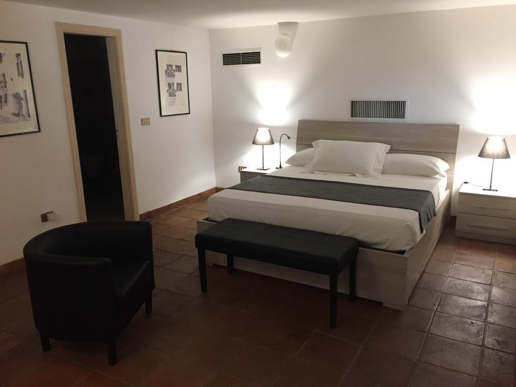 Villa Le Due Pigne (Adults Only) Taranto Esterno foto